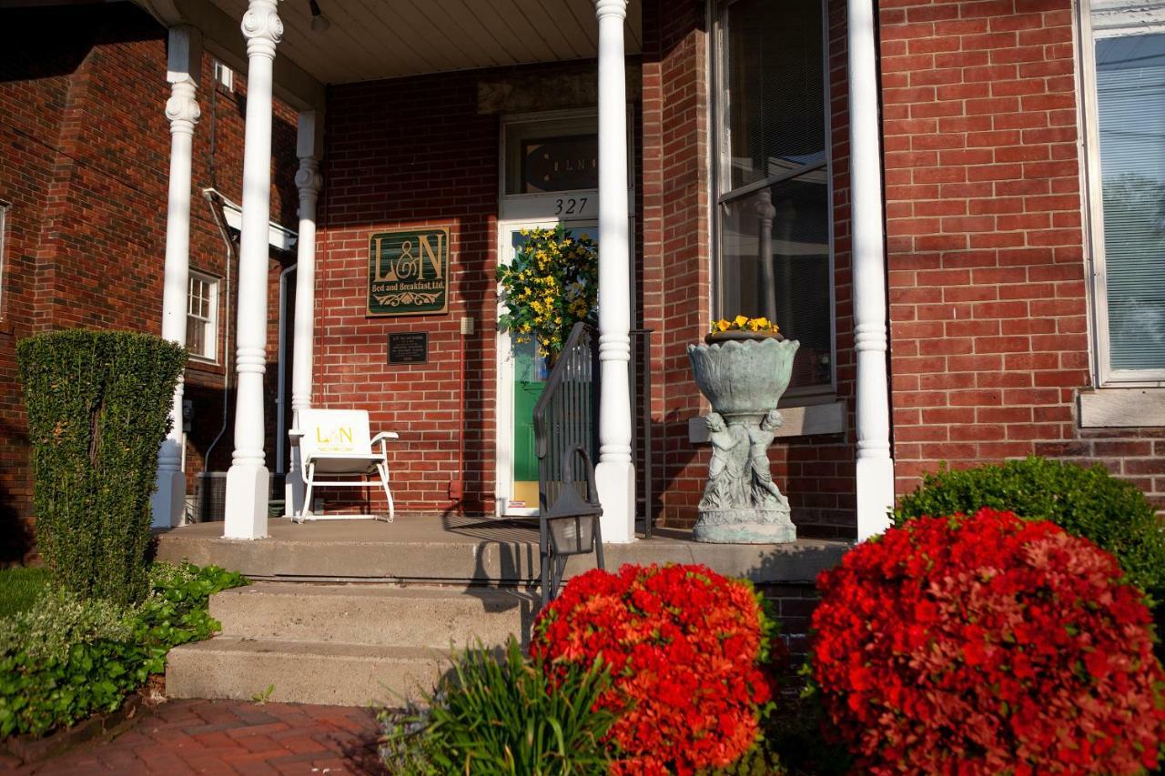 L&N Bed And Breakfast Ltd Henderson Exterior foto